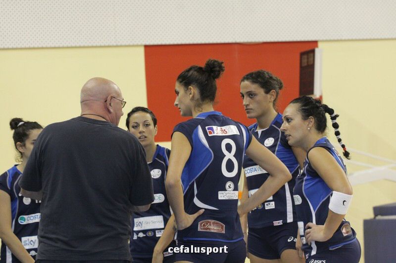 111030 volley 151_tn.jpg